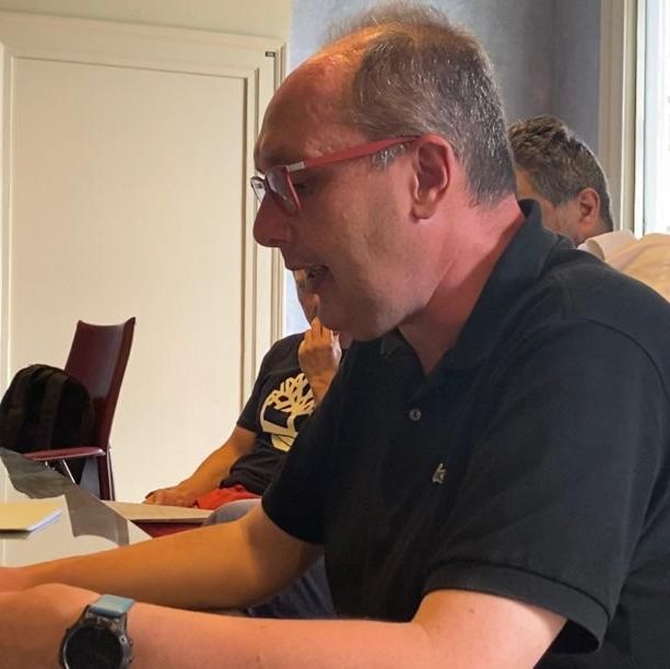 Il presidente del Varese al Comune: «Lavori allo stadio da ultimare inderogabilmente il 19 luglio. Indisponibili a fornire alcuna garanzia economica sugli stessi»