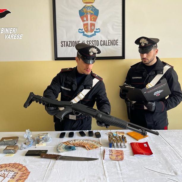 I carabinieri stroncano lo spaccio nei boschi tra Sesto e Vergiate: smantellata una banda di pusher marocchini