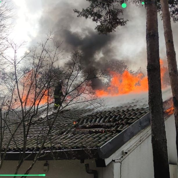 Fiamme al Golf Club di Appiano Gentile: un uomo trasportato al pronto soccorso di Tradate