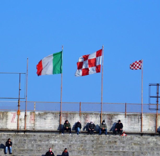IL COMMENTO. Il Varese ripescato in serie D. Quando vincerà sul campo e non solo a tavolino?