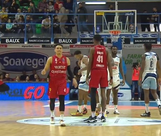 BRINDISI-VARESE, la diretta: 52-60 al 23'