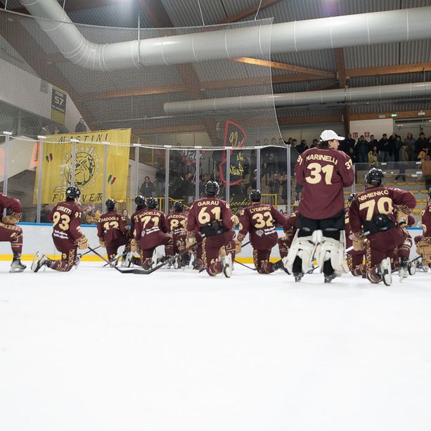 Varese-Aosta, atto III. In arrivo un grande nemico, anzi due. No, addirittura tre: l'Unterland torna in IHL
