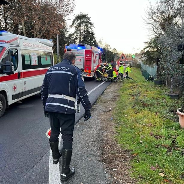 È morto l'uomo di 63 anni di Casciago investito ieri sulla statale 394