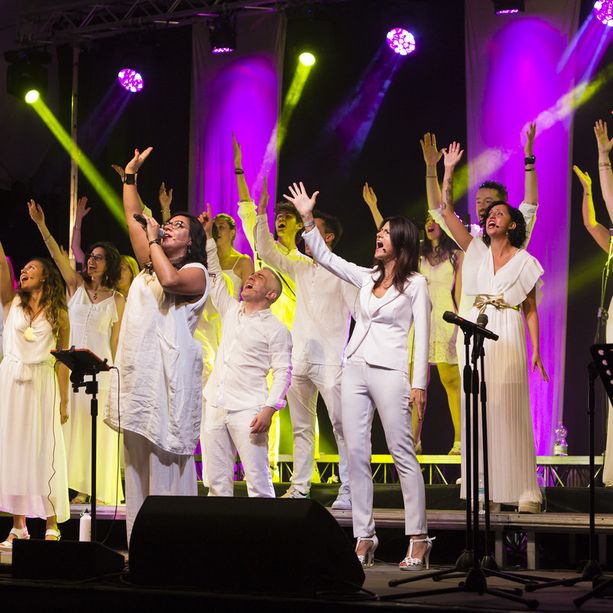 CHE FARE NEL WEEKEND - Festa degli Alpini a Capolago, musica Gospel, street food e camminate nella natura per tre giorni con tutta la famiglia