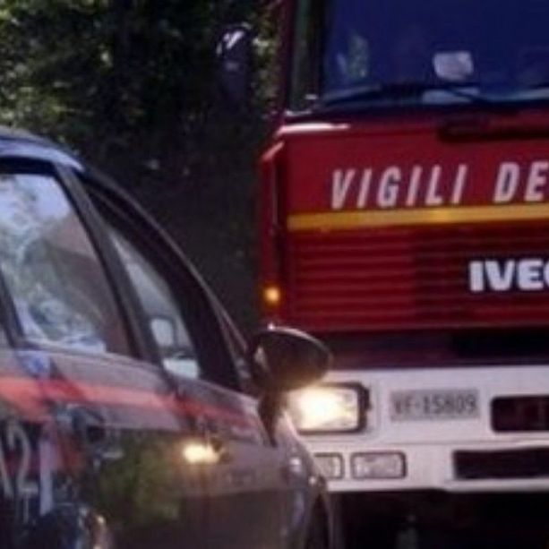 Scoppia un incendio a Cassano Magnago, donna muore nel suo letto. Il fuoco innescato da una sigaretta