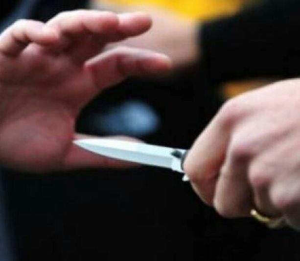 Vergiate, tra ragazzi spunta un coltello: un giovane ferito nella notte finisce al pronto soccorso