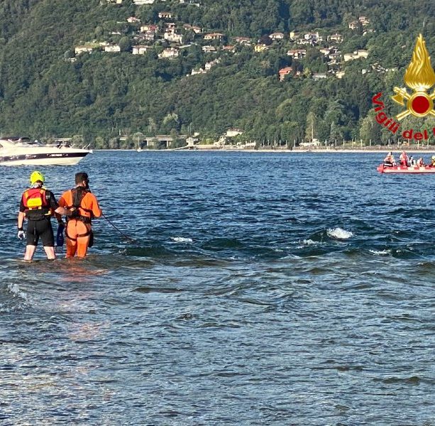 Ragazzina di 13 anni scompare nel lago Maggiore: il corpo ritrovato a dieci metri di profondità
