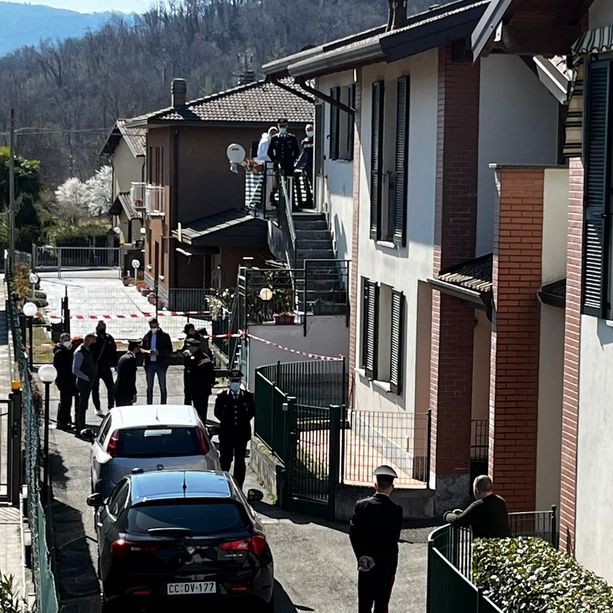 Follia a Mesenzana, uccide nel sonno a coltellate i figli piccoli e si toglie la vita. Lo zio delle vittime: «Niente faceva pensare a qualcosa del genere»