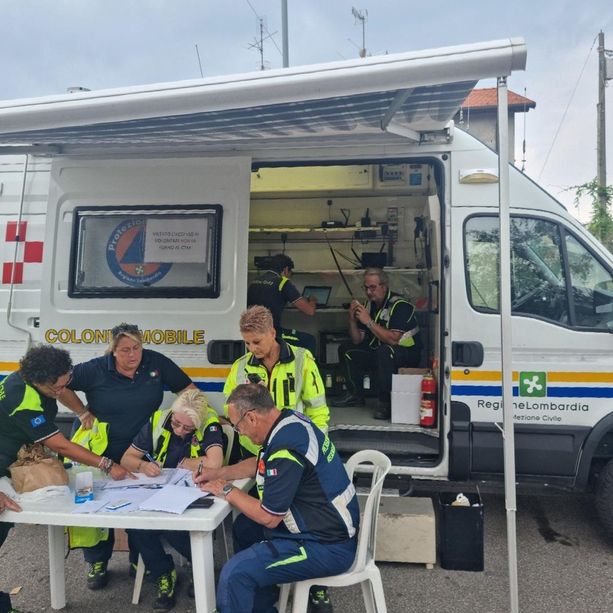 Una task force per cercare il ragazzo di 25 anni scomparso a Tradate: in azione 60 soccorritori