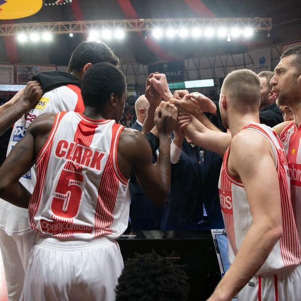 Miracolo al PalaVerde: Varese vince in trasferta! Strepitoso Clark, sfatato il tabù rossonero