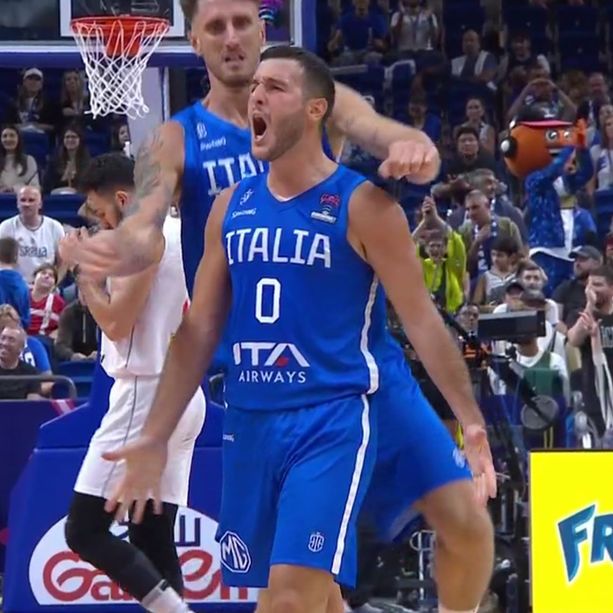 Italbasket, è impresa! Serbia battuta e quarti di finale. Pozzecco incandescente: espulso