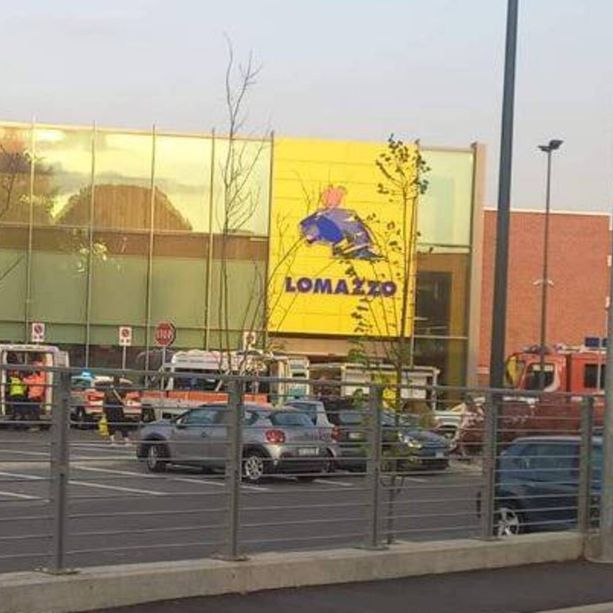 Lomazzo, spray al peperoncino al Tigros: 7 persone intossicate