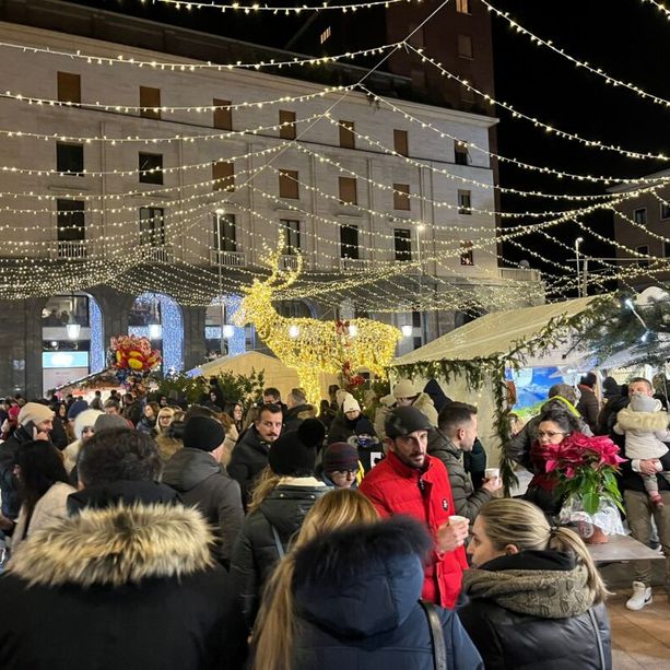 CHE FARE NEL WEEKEND - Si accendono le luci del Natale con mercatini a Varese, Arcisate, Sesto e moltissimi paesi della provincia