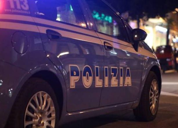 Notte brava nel Parco di Villa Recalcati, 19enne denunciato per danneggiamento e resistenza
