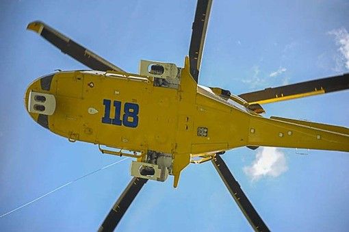 Cade da un'impalcatura e batte la testa: grave operaio di 28 anni