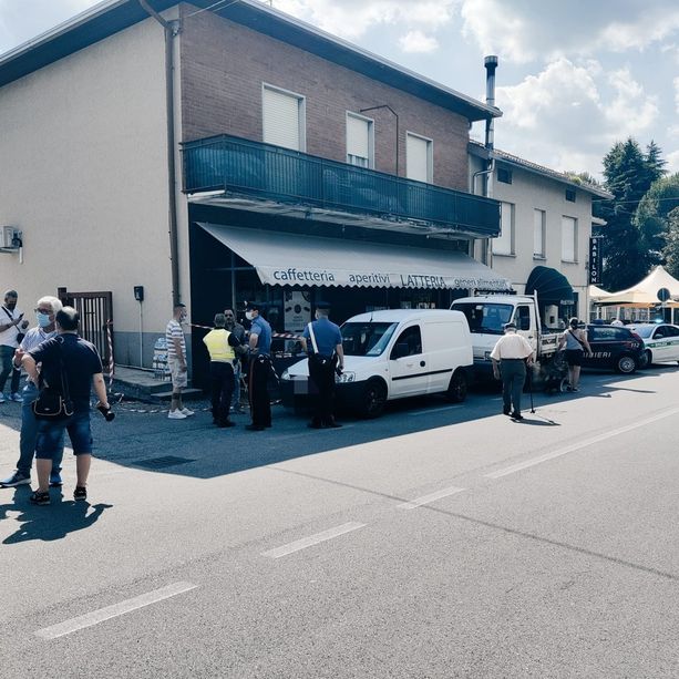Castiglione, colpo di pistola ferisce un uomo fuori dalla caffetteria alimentari di via Volta