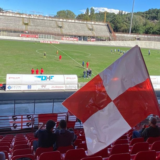 IN DIRETTA. Varese-Sanremese, scontro d'alta classifica spinti dal &quot;vento&quot; del Franco Ossola