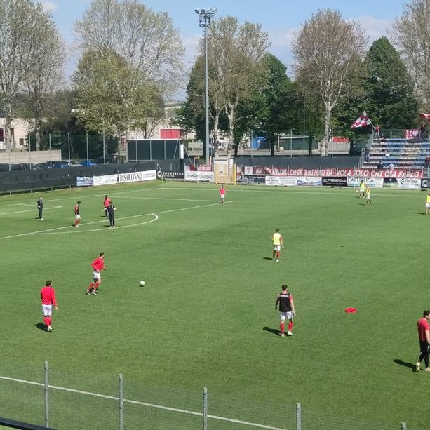 IN DIRETTA. Caronnese-Varese, chi non vince è perduto