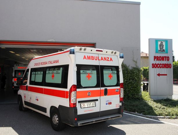 Altro incidente a Viggiù, ferito un 20enne in uno scontro tra un'auto e una moto