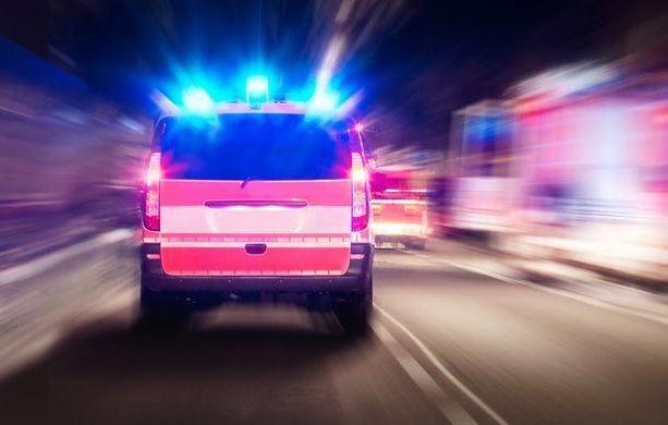 Doppio ribaltamento nella notte sulla Varesina, soccorsi quattro giovani