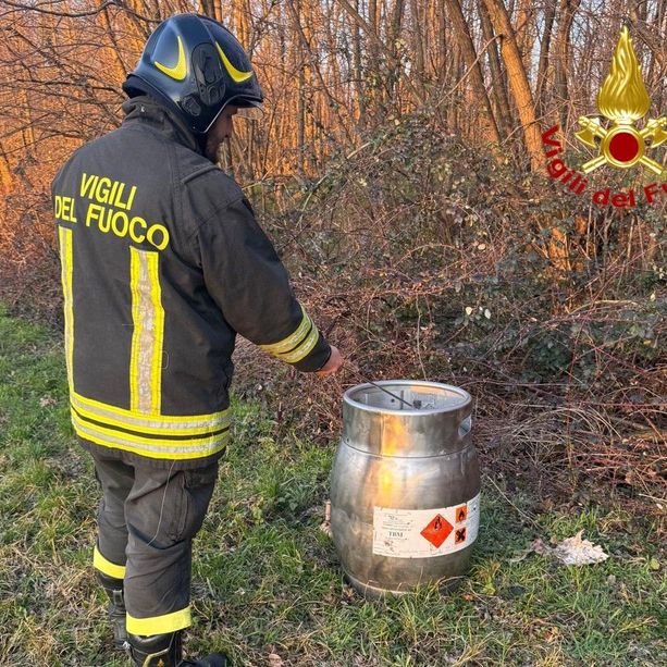 Fortissimo odore di gas a Fagnano Olona avvertito fino alle porte di Varese: manomesso un fustino di sostanza odorizzante