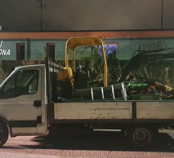 Furti di attrezzature agricole e di rame: in manette quattro rumeni che avevano colpito anche in provincia di Varese