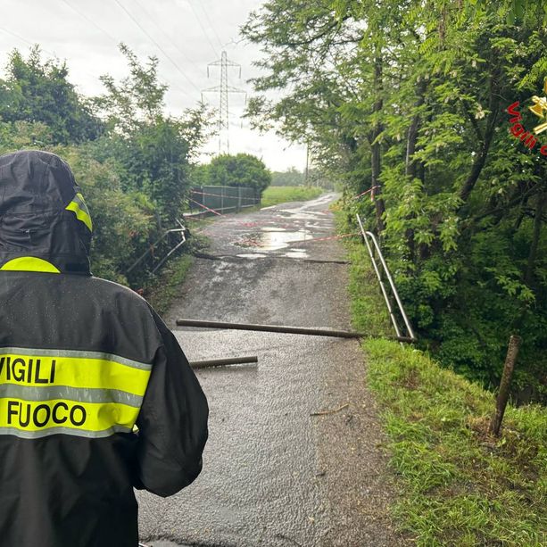 Il maltempo non dà tregua sul Varesotto, anche oggi 23 interventi dei vigili del fuoco