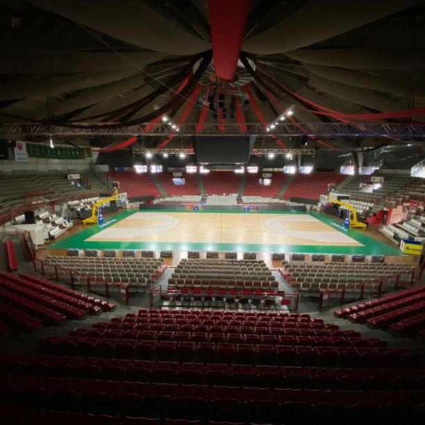 BASKET. Se si riprende, due date possibili (16 maggio e 30 giugno) ma su formula e porte chiuse non c'è accordo. E se invece si chiude tutto...