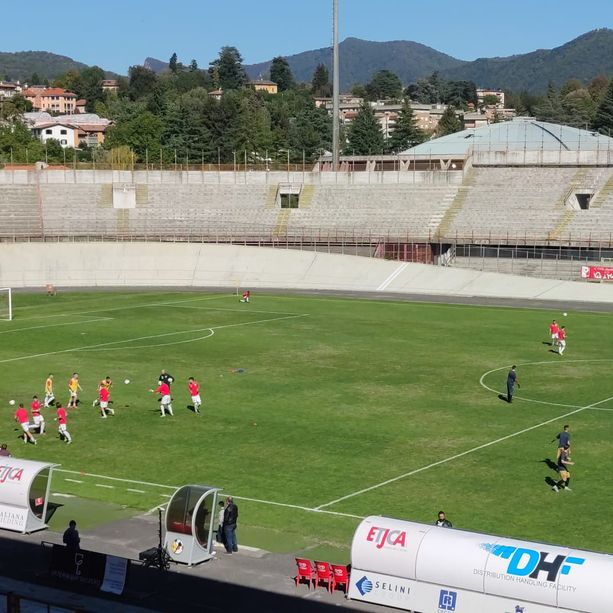 IN DIRETTA. Varese-Real Calepina 0-0. Biancorossi al Franco Ossola contro il Tanque Denis. Addio a Pino Papa