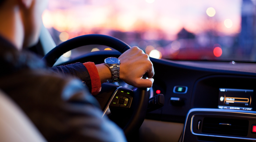 Via libera al regolamento europeo sulle emissioni di CO2 delle auto, l’Italia si astiene
