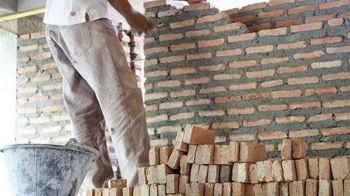 Il numero di occupati diminuisce dopo tre mesi di crescita stando al rapporto dell’Istat