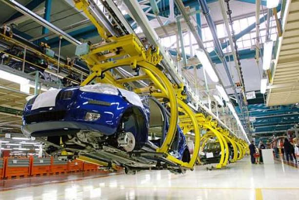 Diminuisce dello 0,4% la produzione industriale secondo le rilevazioni dell’Istat