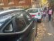 &quot;Parcheggio selvaggio&quot; nei pressi della scuola Dante: la segnalazione di un lettore
