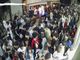 Una rissa, scoppiata per un accendino, rovina la festa per i 10 anni del Barcelona di Asti [VIDEO]