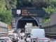 Altro incidente in A10, scontro auto-tir: automobilista perde la vita