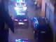 Emergenza coronavirus: locale aperto dopo le 18, intervengono i carabinieri (VIDEO)