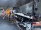 Camion in fiamme in A26, autostrada aperta a corsie ridotte