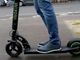 Monopattini: obbligo del casco con un codice identificativo, la proposta rilanciata da Genova