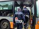 Obbligo di mascherine sugli autobus genovesi: partono i controlli a tappeto, una sola sanzione