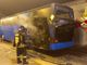 Ronco Scrivia, pullman prende fuoco in autostrada, paura sulla A7 (Foto)