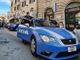 Pesta un clochard in pieno giorno, denunciato un 49enne senza fissa dimora