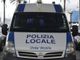 L’unità mobile della Polizia locale nelle piazze di Genova