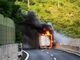 A10, camion in fiamme tra Albisola e Savona: autostrada chiusa