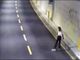 Sui pattini in A10, la giustificazione alla stradale: &quot;Stavo seguendo le indicazioni del navigatore&quot; (VIDEO)