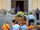 Sanremo: netturbino morto sul lavoro, la bara di Antonio Gullo portata in chiesa dai colleghi
