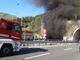 Pullman in fiamme in galleria sulla A12, chiusa l'autostrada tra Genova e Sestri Levante (VIDEO) Pullman in fiamme in galleria sulla A12, chiusa l'autostrada tra Genova e Sestri Levante (VIDEO)