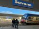 Senza biglietto, inveisce contro il capotreno e colpisce due agenti della Polfer: arrestato