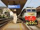 Travolto da un treno in stazione a Finale, il 35enne non sarebbe in pericolo di vita ma la prognosi resta riservata