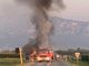 Auto rubata trovata in fiamme nelle campagne di Sommariva Bosco