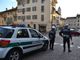 Bra, ubriaco al bar minaccia  i presenti con un catenaccio. Fermato, aggredisce gli agenti della Polizia Locale